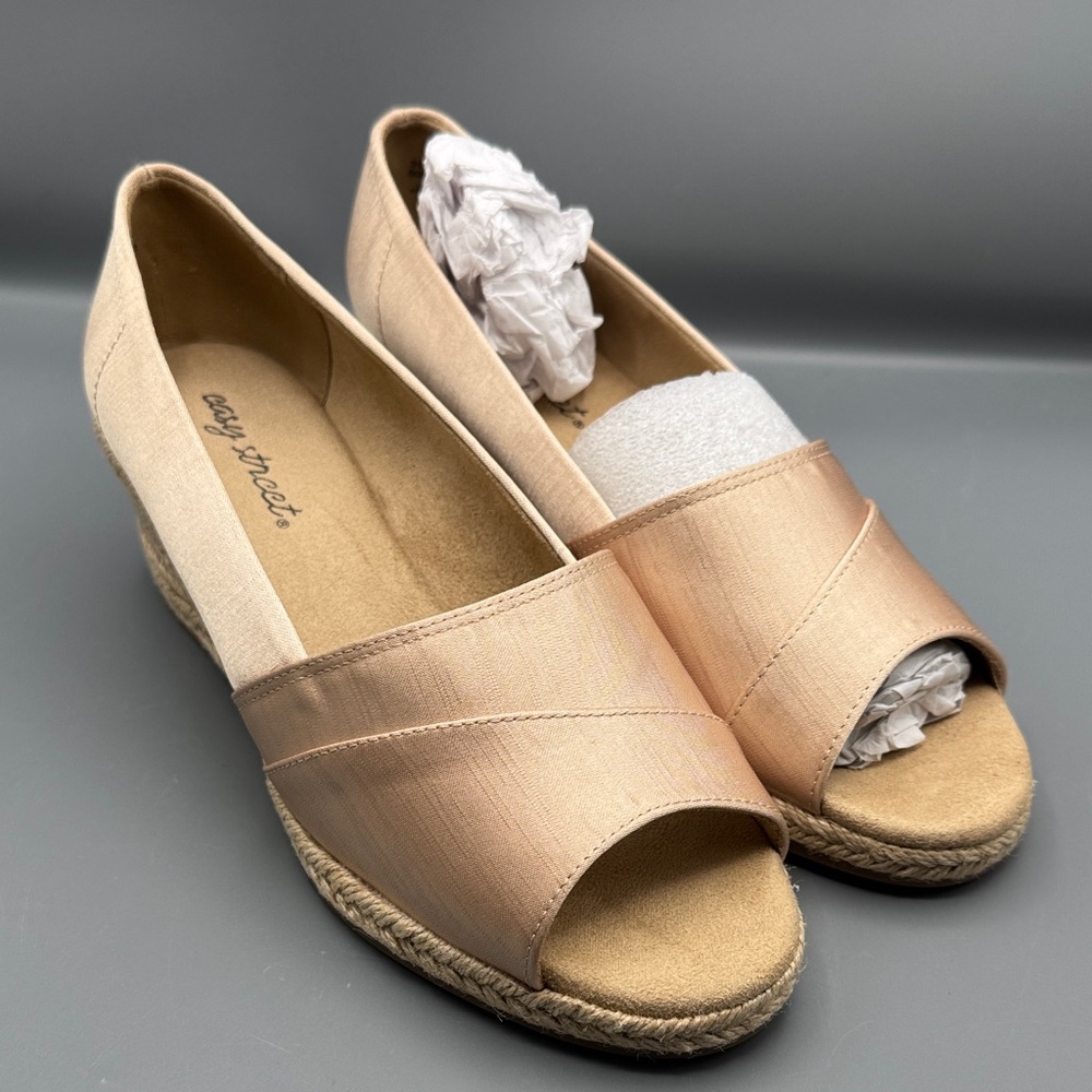 Easy Street Women's Jasper Wedge Sandal